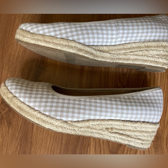 NWOT Life Stride Velocity 2.0 Karma Espadrille Wedge Slip On Sz 11 - Picture 3 of 10